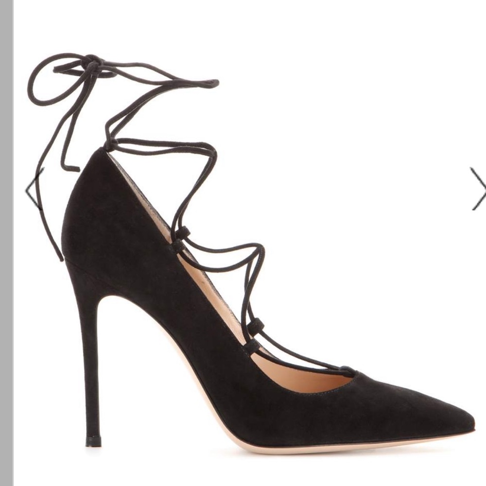 !!SOLD!!Gianvito Rossi Lace Up Pumps